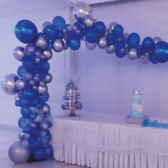 Events in Curacao - Balloon decoration during a wedding